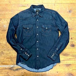 Wrangler denim button down